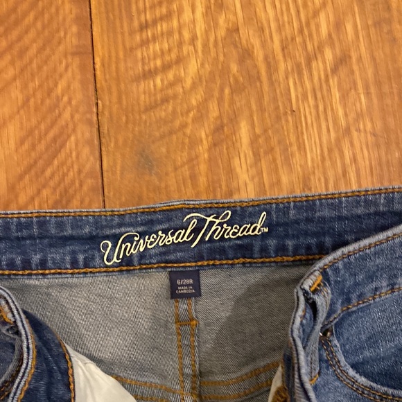 Universal thread distressed skinny jeans. Worn once - Picture 2 of 3